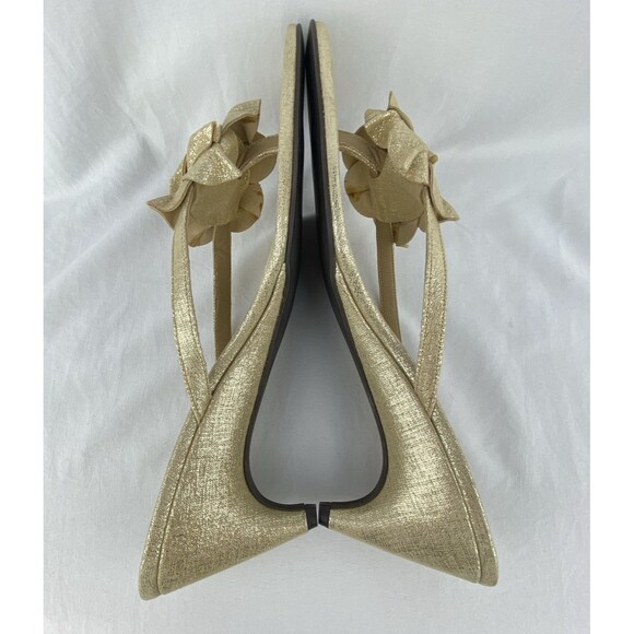 Donald J. Pliner Gold Sandals! Gorgeous. 10. - Picture 9 of 13
